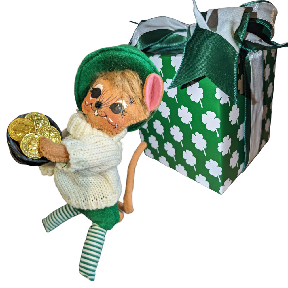 Annalee Saint Patrick's Day 6in Irish Boy with Pot of Gold - Gift Wrapped!
